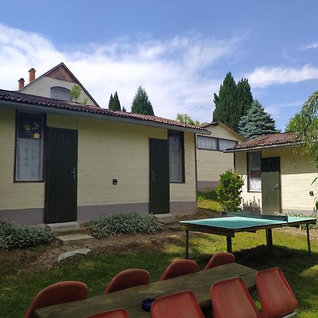 Rempin - Rantin Egyebszallas Hotel Bazakerettye Exterior photo